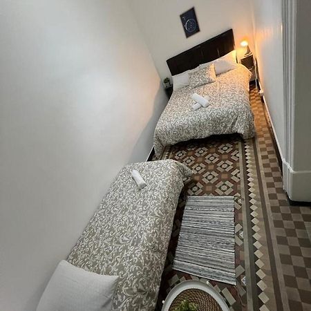 A & M Barcelona Hostal 外观 照片