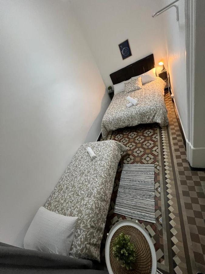 A & M Barcelona Hostal 外观 照片