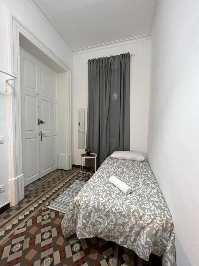 A & M Barcelona Hostal 外观 照片