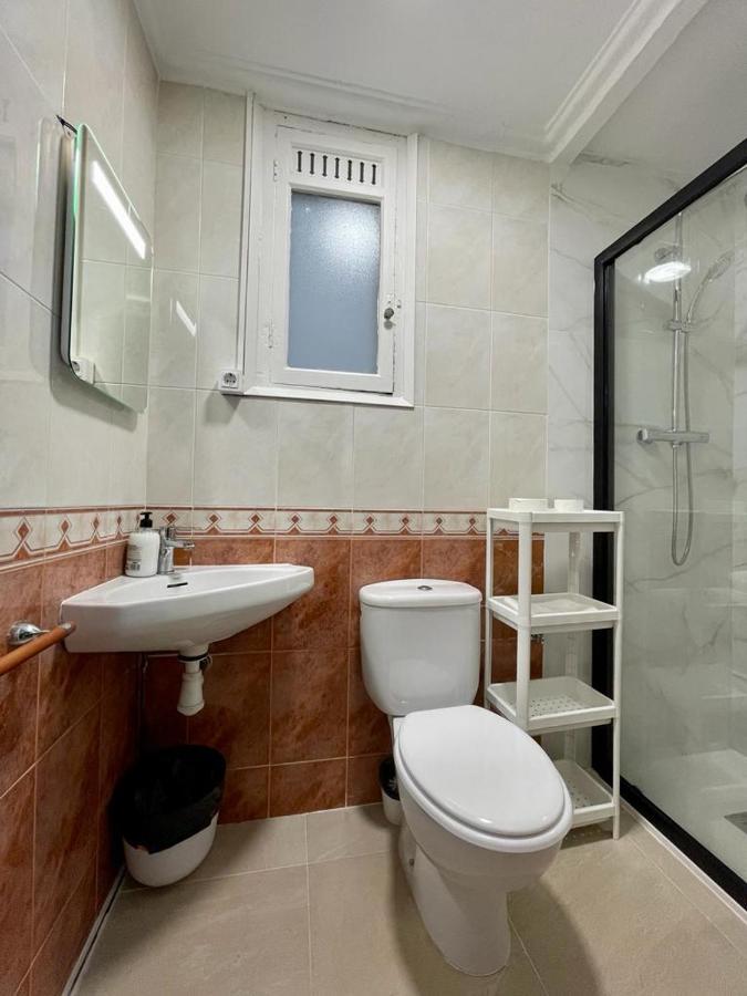 A & M Barcelona Hostal 外观 照片