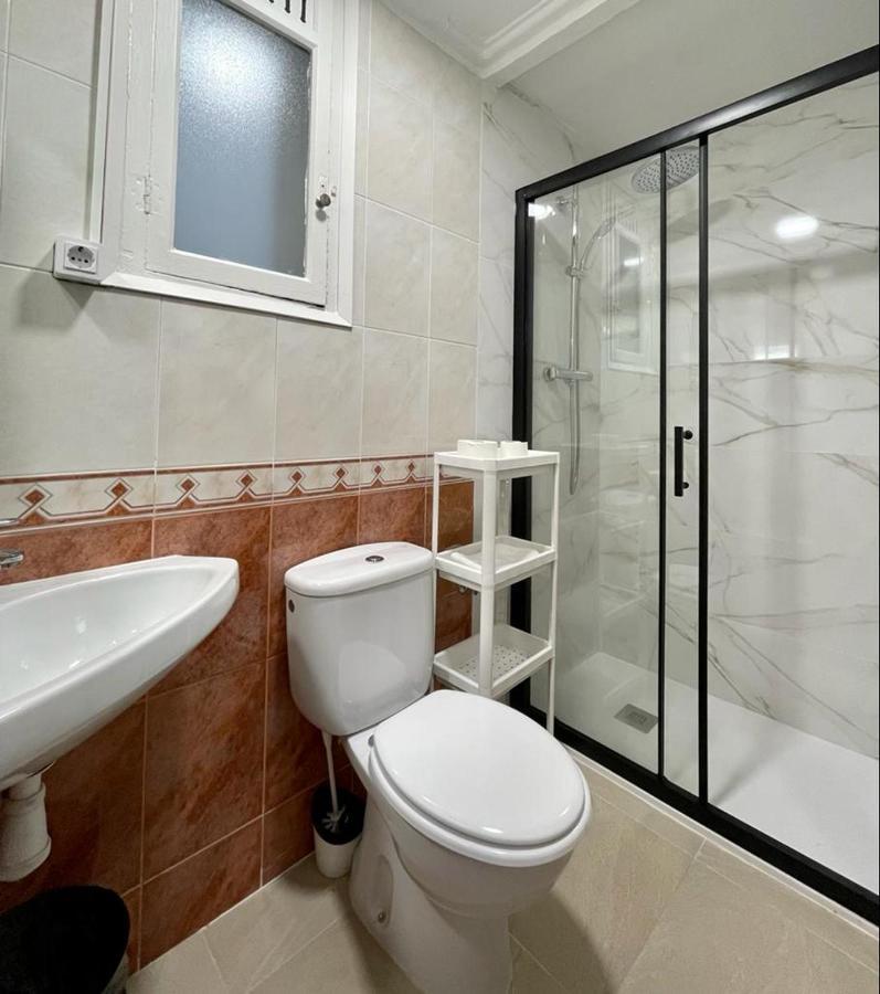 A & M Barcelona Hostal 外观 照片