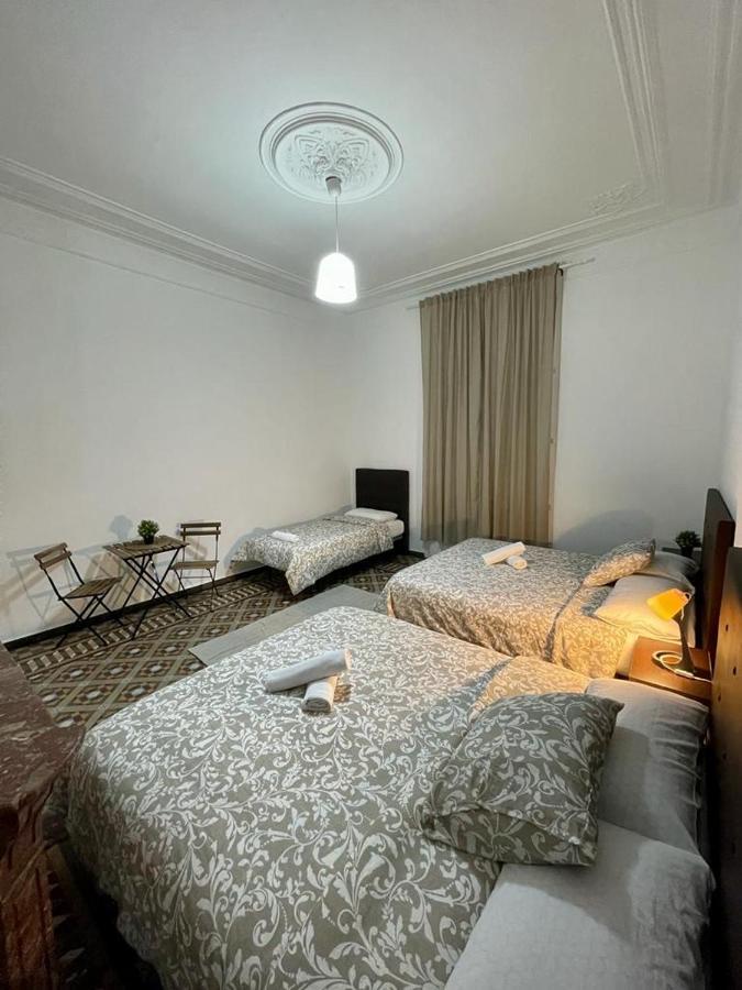 A & M Barcelona Hostal 外观 照片