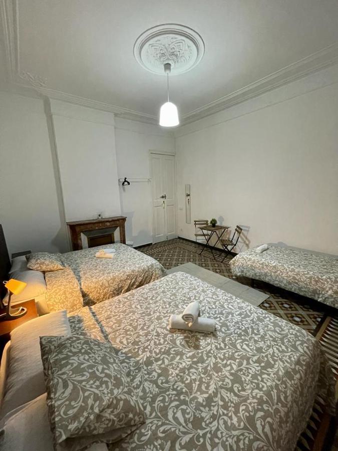 A & M Barcelona Hostal 外观 照片